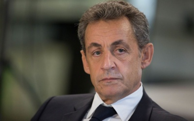 Sarkozy: Θα... με αναγκάσετε να επιστρέψω στην πολιτική