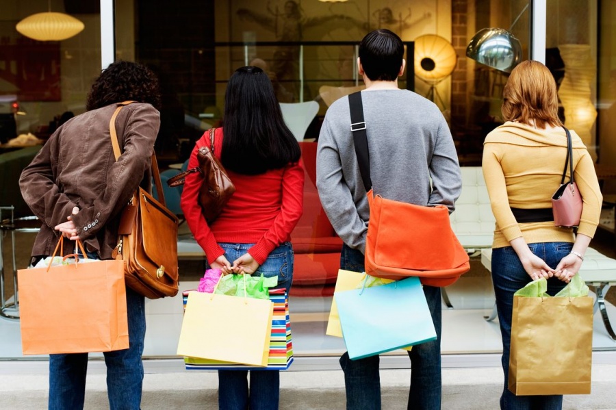 Το εορταστικό ωράριο των καταστημάτων - Οι ώρες λειτουργίας τους