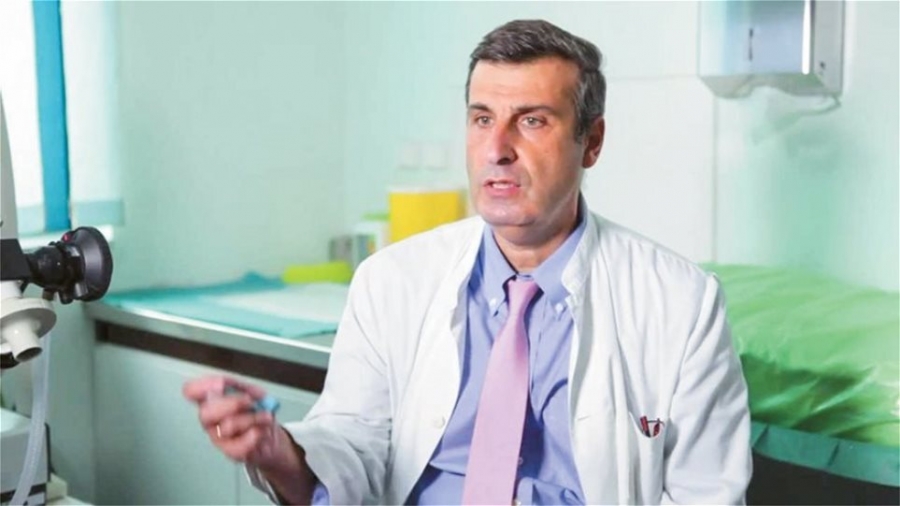 Λουκίδης (πνευμονολόγος): Τα αντιικά χάπια θα δίνονται σε αυτούς που χορηγούνταν και τα μονοκλωνικά