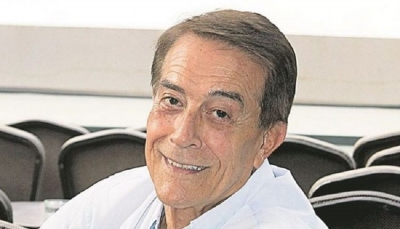 Έφυγε από τη ζωή ο Δάκης - Έχασε τη μάχη με τον καρκίνο