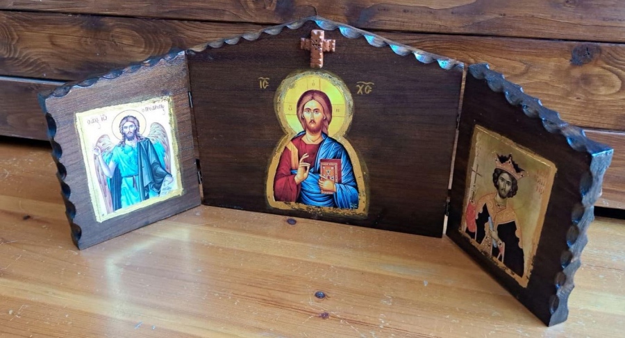 Μονοπάτια πίστης και παράδοσης στο εργαστήριο αγιογραφίας «Μιχαηλίδης» στο Γαλάτσι