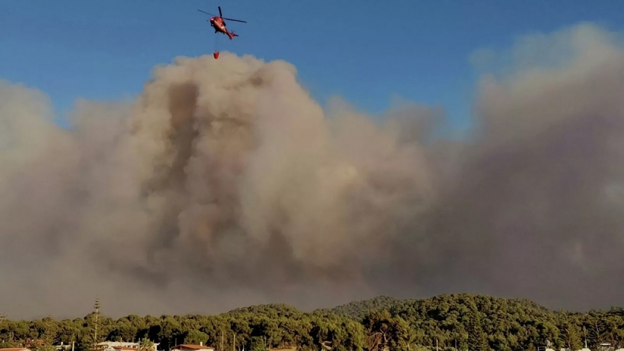 Φωτιά στα Τέμπη - Ισχυρές δυνάμεις στο σημείο