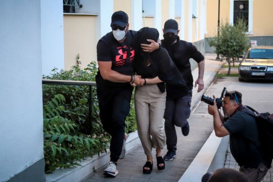 Επίθεση με βιτριόλι: Έφοδοι της Αστυνομίας σε σπίτια - Τέσσερα πρόσωπα κλειδιά για την υπόθεση