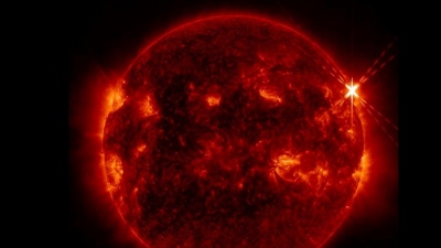 Συναγερμός για έντονη ηλιακή δραστηριότητα - Σημειώθηκαν δύο ισχυρές εκλάμψεις μέσα σε λίγες ώρες