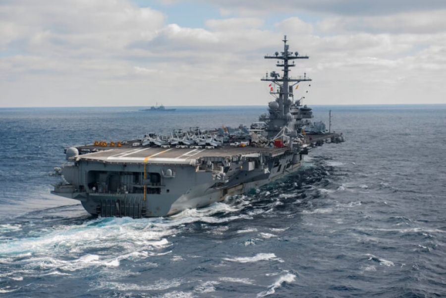 Νέο πολεμικό hotspot στον πλανήτη – Τι ετοιμάζουν οι ΗΠΑ που κρατούν το αεροπλανοφόρο Bush στη Μεσόγειο