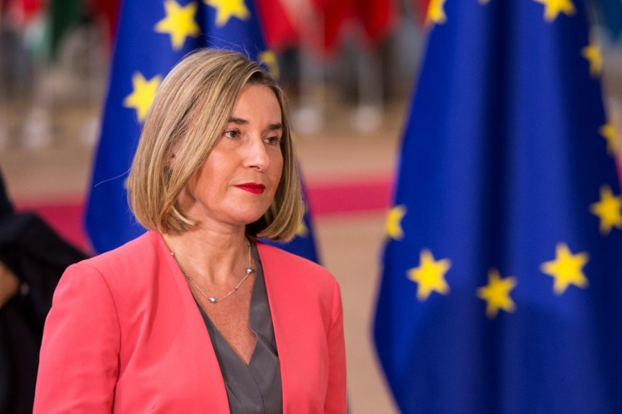 Mogherini (ΕΕ): Στηρίζουμε τις διπλωματικές ενέργειες του Ιράκ για εξομάλυνση των σχέσεων ΗΠΑ - Ιράν
