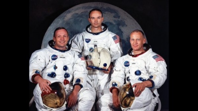 Φάρσα ή αλήθεια; Ο πρώην Ρώσος επικεφαλής για το διάστημα αμφισβητεί την 1η προσγείωση των ΗΠΑ στη Σελήνη με τον Armstrong