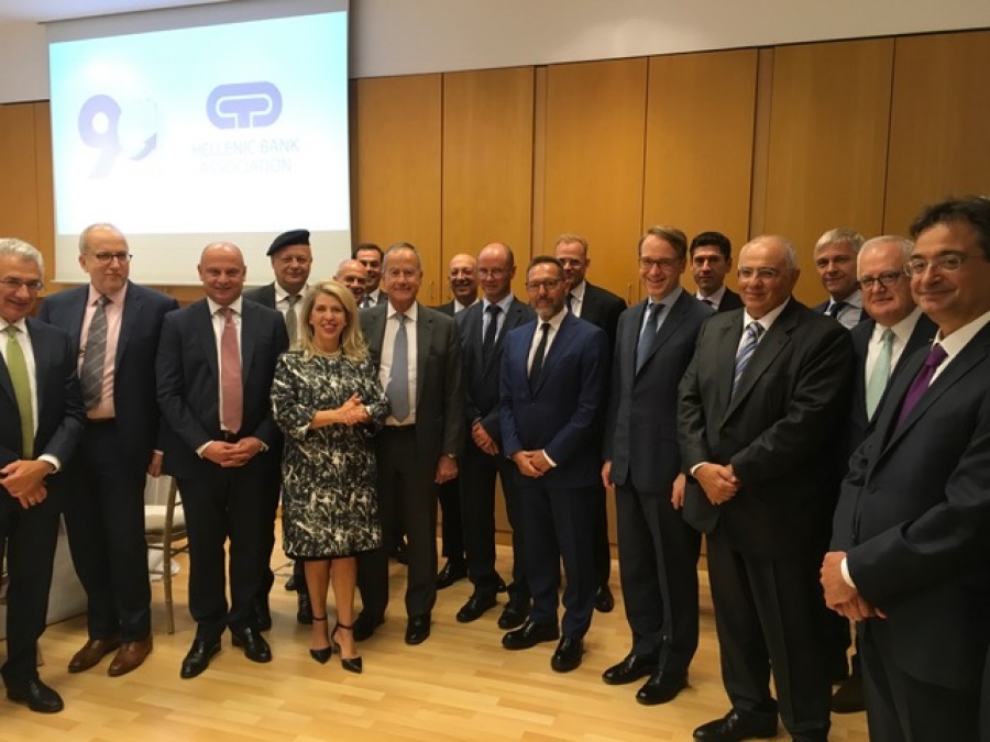 NPLs και ανάκαμψη της οικονομίας στο επίκεντρο της συνάντησης Weidmann με έλληνες τραπεζίτες