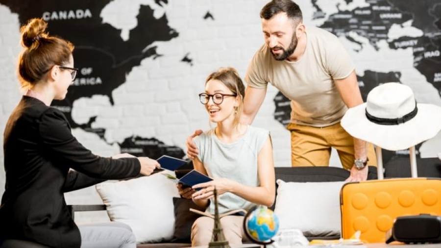 TUI: Ελληνικοί city break προορισμοί στους top για τουρίστες της Gen Z