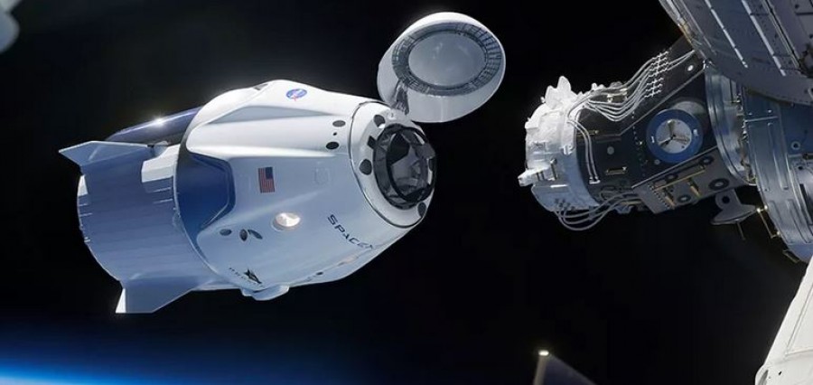 Προσδέθηκε χωρίς προβλήματα στον Διεθνή Διαστημικό Σταθμό το διαστημόπλοιο της SpaceX