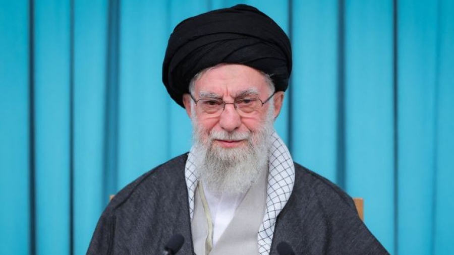 Khamenei: Συντριπτικό πλήγμα στις ΗΠΑ σε θάλασσα και στεριά - Θα είναι πραγματική καταστροφή