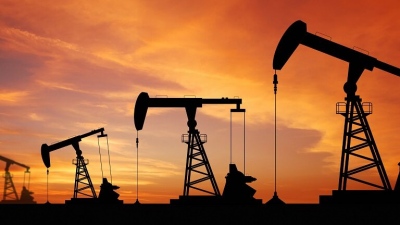 Ράλι για το πετρέλαιο - Ενδείξεις ότι οι κυρώσεις των ΗΠΑ επηρεάζουν τις προμήθειες ρωσικού αργού