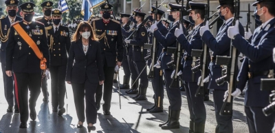 Σακελλαροπούλου: Γιορτάζουν οι Ένοπλες Δυνάμεις που υπερασπίζονται με αυταπάρνηση την εθνική μας ανεξαρτησία σε ξηρά, θάλασσα και αέρα