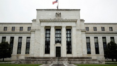 Beige Book (Fed): Ήπια η οικονομική ανάπτυξη - Ανακάμπτει η απασχόληση στις ΗΠΑ
