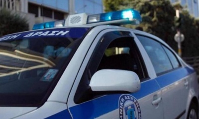 Νεκρός με τραύμα από πυροβόλο όπλο βρέθηκε ένας 50χρονος μέσα στο σπί του στη Σαλαμίνα