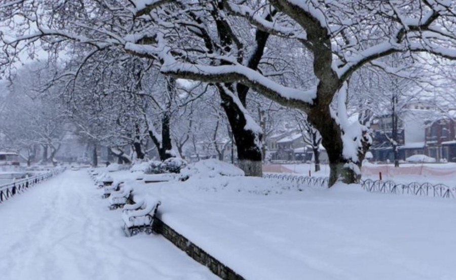 Κακοκαιρία – Ιωάννινα: Μέτρα στους οδικούς άξονες της Ηπείρου – Πού υπάρχει απαγόρευση κυκλοφορίας