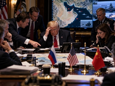 Σκηνές πανικού στον Λευκό Οίκο... ο ηττημένος Trump καλεί απελπισμένα Ρωσία και Κίνα στο ίδιο τραπέζι, το σχέδιο για Hormuz