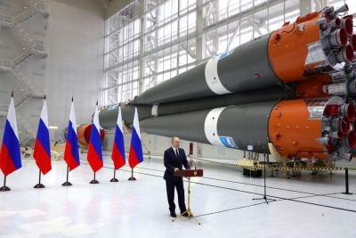H Ρωσία θα εκτοξεύσει Λευκορώσο κοσμοναύτη στο διάστημα - Σχεδιάζει πυρηνικό διαστημικό σκάφος