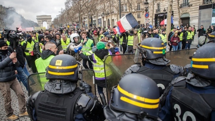 Γαλλία: Μεγάλη κινητοποίηση της αστυνομίας για τις διαδηλώσεις των «κίτρινων γιλέκων»