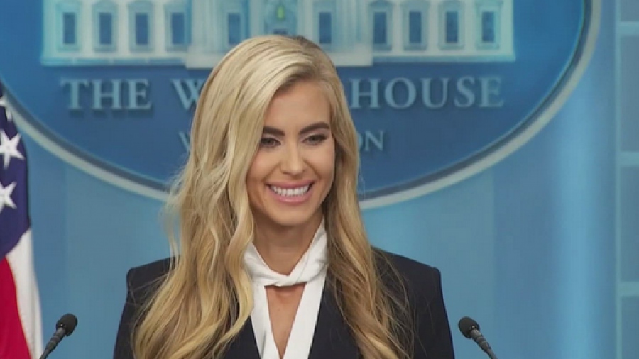 O Trump απέλυσε την νέα γραμματέα Τύπου του Λευκού Οίκου Katie Zacharia μετά από 5 ημέρες… εργασίας