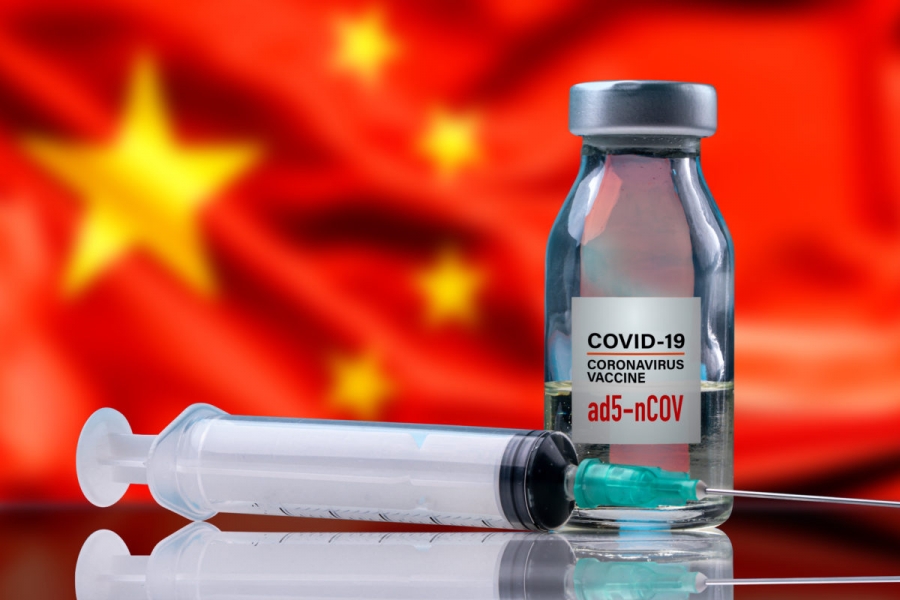 Ρεκόρ Κίνας με πάνω από 2 δις δόσεις εμβολίων κατά covid - Κόβουν συντάξεις στους ανεμβολίαστους