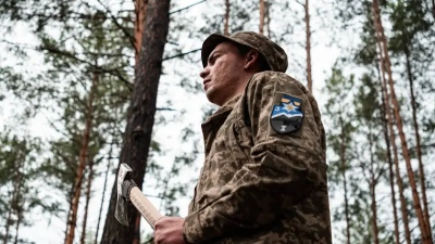 «Καταστρέφουν πράγματα με γυμνά χέρια»: Πανικόβλητοι Ουκρανοί μαχητές αναζητούν καταφύγιο από ρωσικά drones