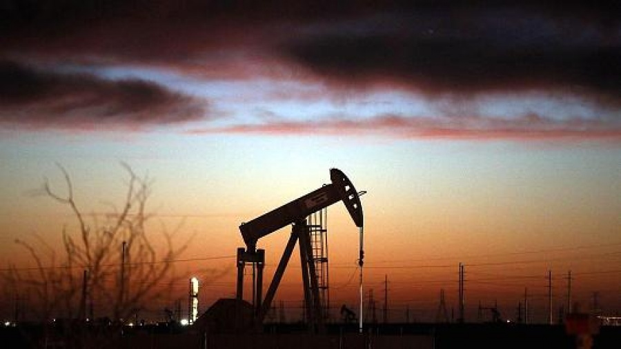 Οριακές διακυμάνσεις για το πετρέλαιο – Άνω των 67 δολ. το αμερικανικό αργό και των 72 δολ. το Brent