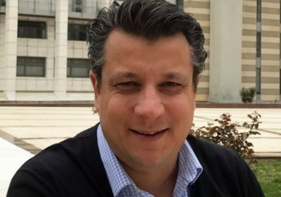 Δερμιτζάκης (καθ.Γενετικής): Ανησυχητική η αύξηση των διασωληνωμένων – Ελλιπείς οι υποδομές