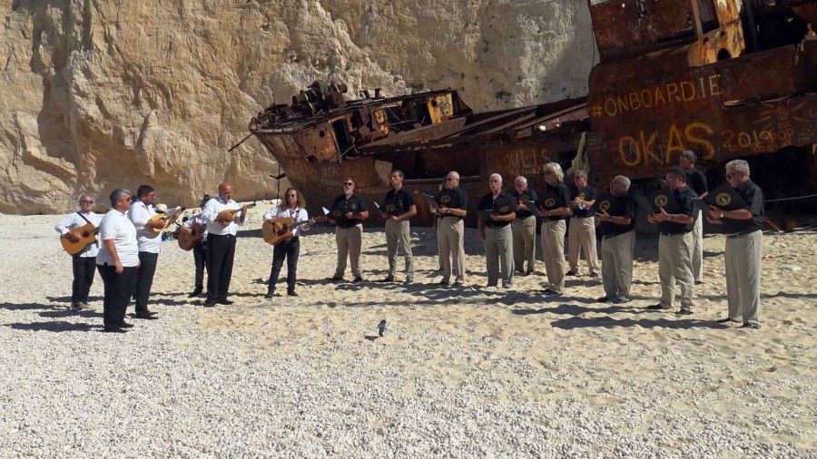 Ζάκυνθος: Χορωδία «Η Φανερωμένη» - Αποχαιρέτησε το καλοκαίρι τραγουδώντας στο «Ναυάγιο»