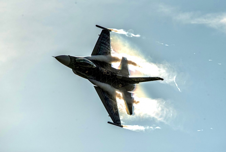 Τρόμος στην Πολωνία με τα 42 F16 - Το ρωσικό S400 με τις καταρρίψεις σε Ουκρανία, Πακιστάν σκορπά πανικό