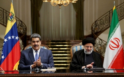 Ιράν και Βενεζουέλα υπέγραψαν 20ετή συμφωνία συνεργασίας στους τομείς πετρελαίου, τουρισμού και πολιτισμού