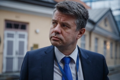 Η άγνωστη περιπέτεια του Εσθονού υπουργού Εξωτερικών στο Κίεβο – Κινδύνεψε να καεί ζωντανός από φωτιά στο αυτοκίνητό του