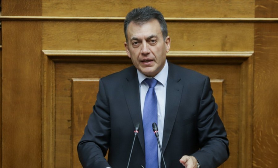 Βρούτσης: Κανονικά η καταβολή του Δώρου Χριστουγέννων – Προτεραιότητα της κυβέρνησης η διατήρηση των θέσεων εργασίας