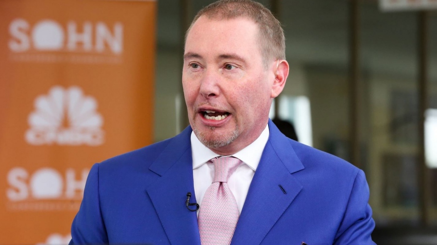 Ο «βασιλιάς των ομολόγων» κρούει τον κώδωνα του κινδύνου για χρέος ΗΠΑ και υψηλότερα επιτόκια