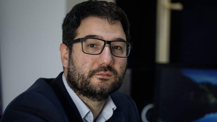 Ηλιόπουλος (ΣΥΡΙΖΑ):  Αντιπερισπασμοί Οικονόμου, ο Μητσοτάκης βαρύνεται με το μεγαλύτερο σκάνδαλο στη σύγχρονη ιστορία