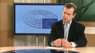 Gros (CEPS): Η Ευρωζώνη πρέπει να ενισχύσει τον παγκόσμιο ρόλο του ευρώ