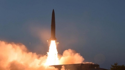 Μέτωπο και με τη Βόρεια Κορέα ανοίγει η Ελλάδα:  Καταδικάζει την εκτόξευση βαλλιστικού πυραύλου