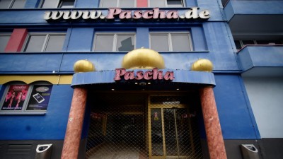 Η κρίση επηρέασε τα πάντα: Χρεοκόπησε ο μεγαλύτερος οίκος ανοχής της Ευρώπης