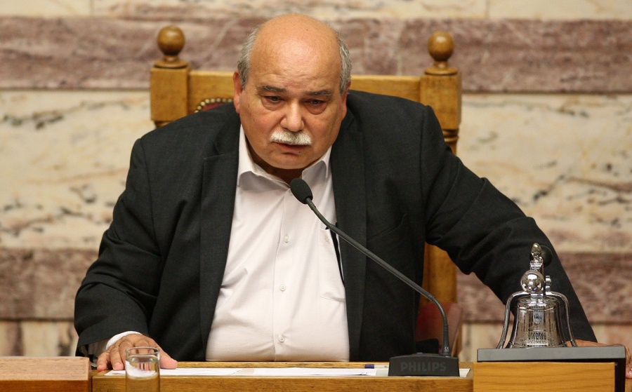 Ετοιμάζουν μεταγραφές βουλευτών στον ΣΥΡΙΖΑ - Η αινιγματική δήλωση Βούτση - Βερναρδάκης: Θα μελετηθεί, εάν χρειαστεί