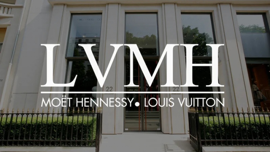 Το «παραμάγαζο» της LVMH στην καρδιά της Ρωσίας… Το πολυτελές ξενοδοχείο που αγνοεί τις κυρώσεις