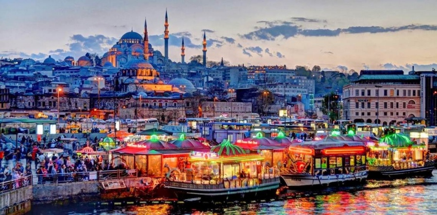 Η Τουρκία αναμένει αριθμό – ρεκόρ Ρώσων τουριστών το 2019