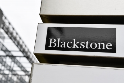 Εμβολιαστική «δικτατορία»: Η Blackstone απαιτεί να εμβολιαστούν οι υπάλληλοι της πριν γυρίσουν στα γραφεία