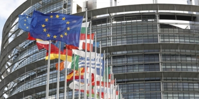 Αγωγή Ευρωκοινοβουλίου κατά Κομισιόν για μη εφαρμογή του Κανονισμού Αιρεσιμότητας στο Δικαστήριο της ΕΕ