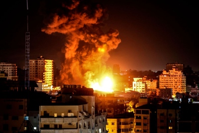 Η Hamas απωθεί τους Ισραηλινούς που σφυροκοπούν και περικυκλώνουν τη Γάζα - 2.500 πυραυλικά χτυπήματα σε 24 ώρες
