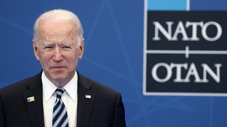 Biden για Putin από την Σύνοδο του ΝΑΤΟ: Είναι δειλός και διψά για γη και εξουσία - Θέλει να διαλύσει το ΝΑΤΟ