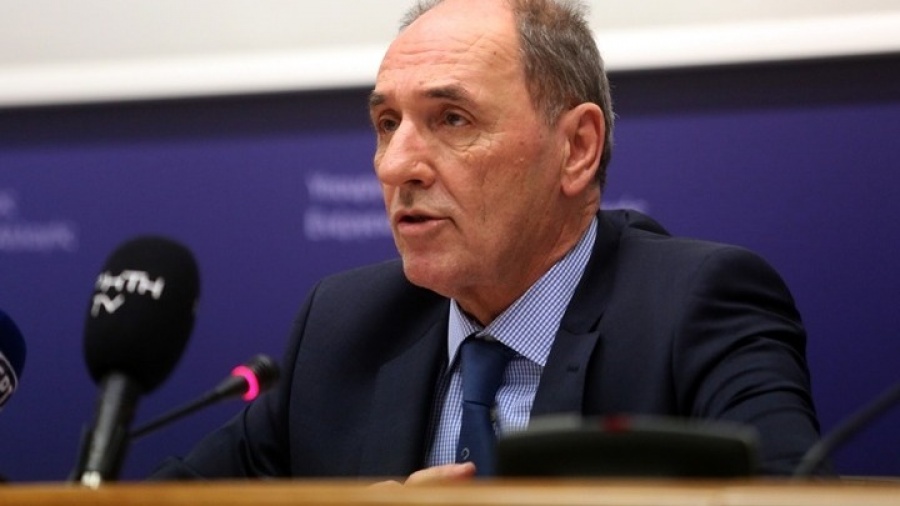 Σταθάκης: Το κόστος των ΑΠΕ μπορεί, πλέον, να συγκριθεί ευθέως με εκείνο των συμβατικών καυσίμων