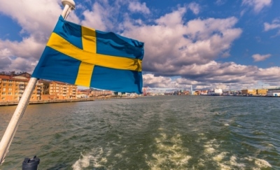 Βαθαίνει η κρίση της αγοράς ακινήτων στη Σουηδία, σε junk «κόβει» μεγάλη εταιρεία η Moody’s