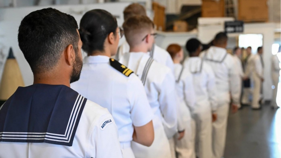 Κάτι ψήνεται - Οι πρώτοι Αυστραλοί ναυτικοί ολοκλήρωσαν σχολείο στα πυρηνικά υποβρύχια των ΗΠΑ