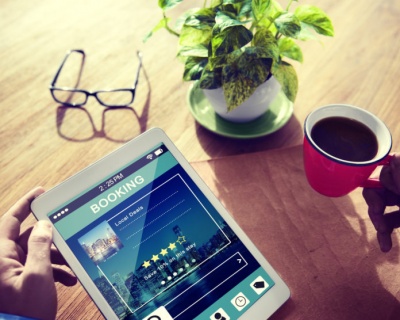 Σε υψηλά επίπεδα οι αναζητήσεις “με επωνυμία” στα ταξίδια