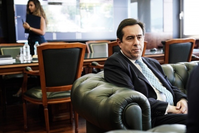 Δείπνο Μηταράκη με άρωμα διαδοχής – Οι «γαλάζιες» φιλοδοξίες και το μήνυμα προς το Μαξίμου